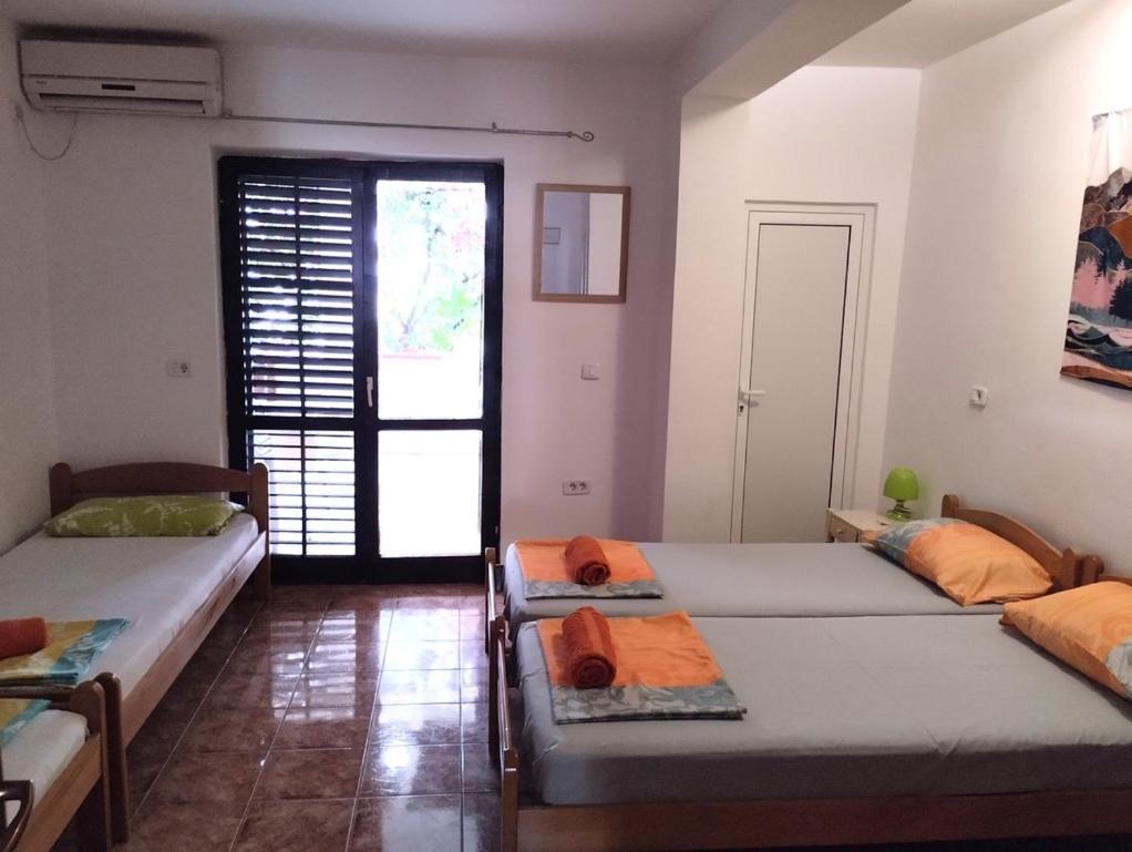 Apartment Sandra Budva Exterior photo